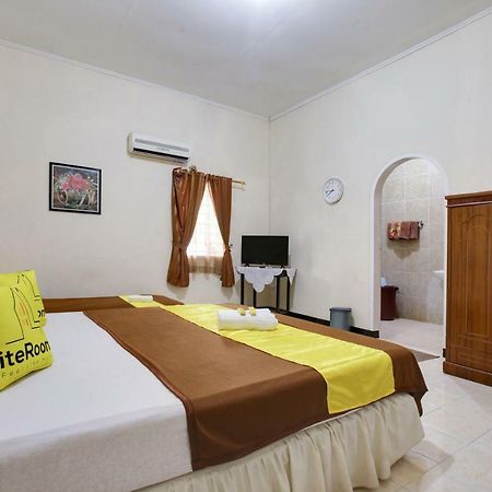 Lite Rooms Bogor Guest House Екстер'єр фото