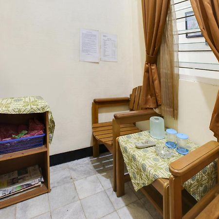 Lite Rooms Bogor Guest House Екстер'єр фото