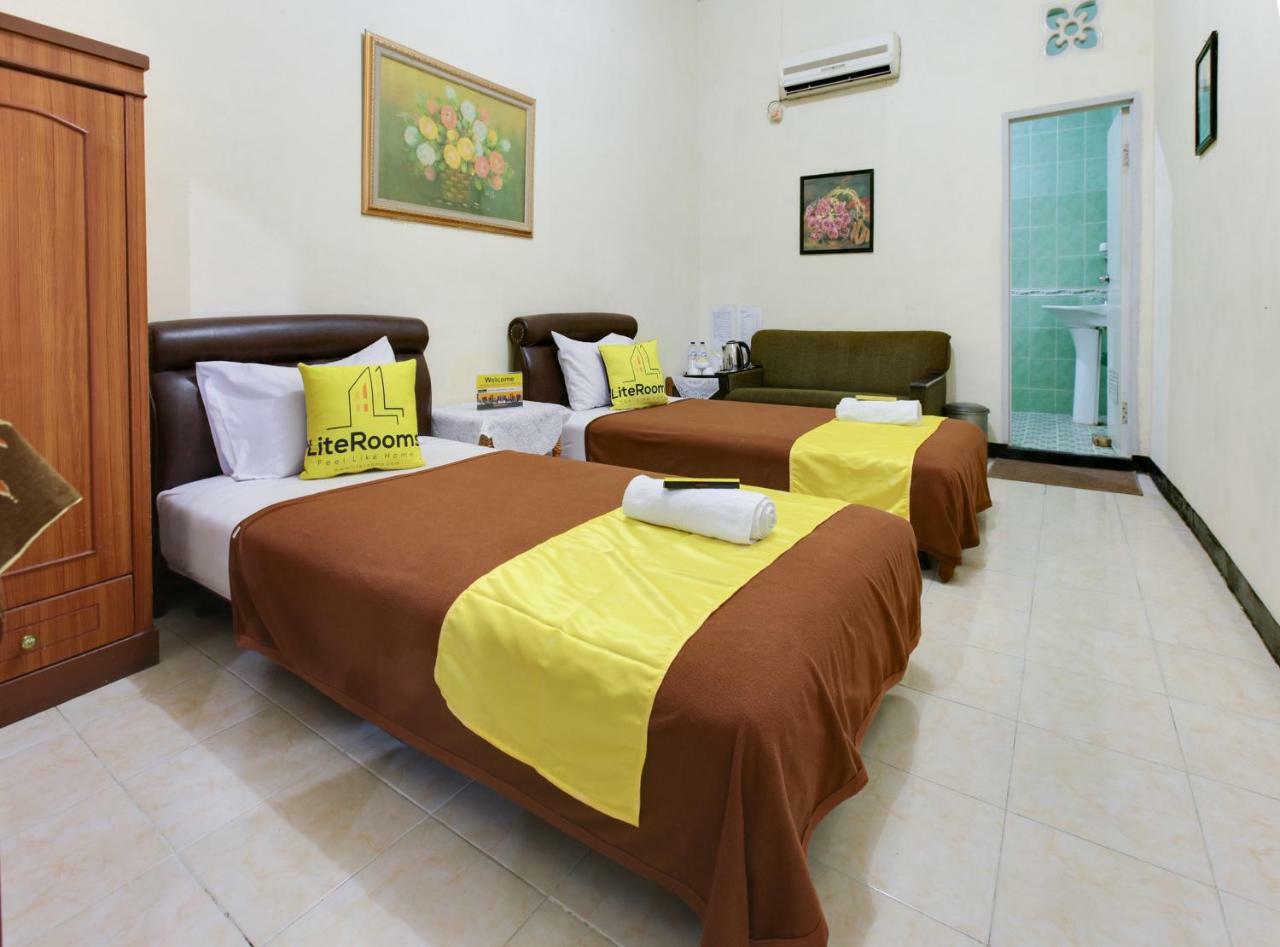 Lite Rooms Bogor Guest House Екстер'єр фото