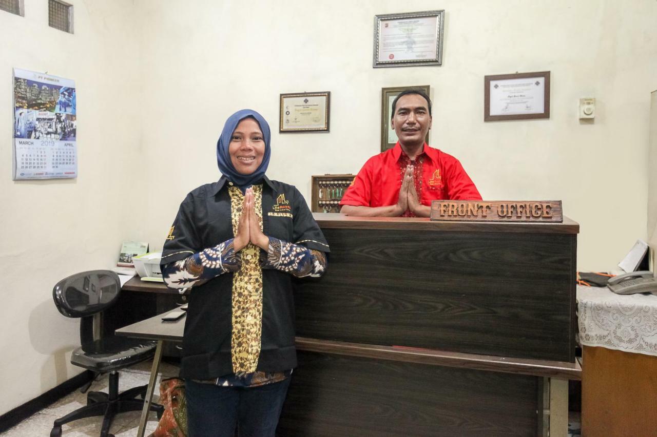 Lite Rooms Bogor Guest House Екстер'єр фото