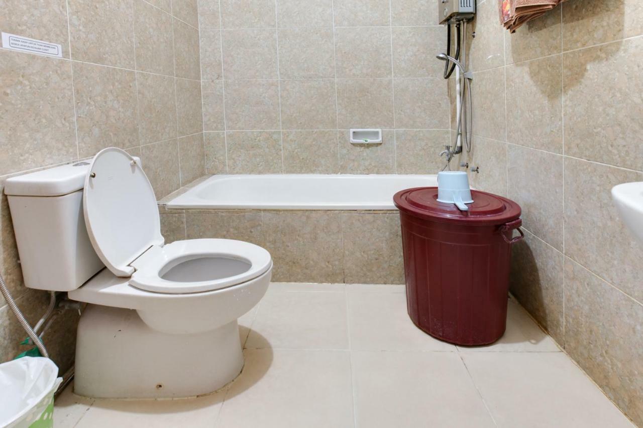 Lite Rooms Bogor Guest House Екстер'єр фото