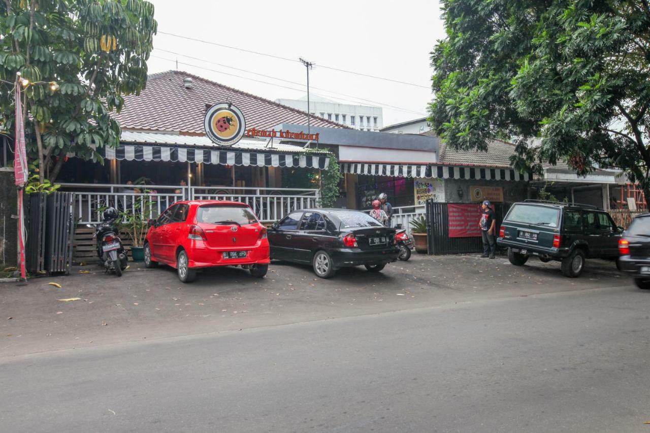 Lite Rooms Bogor Guest House Екстер'єр фото