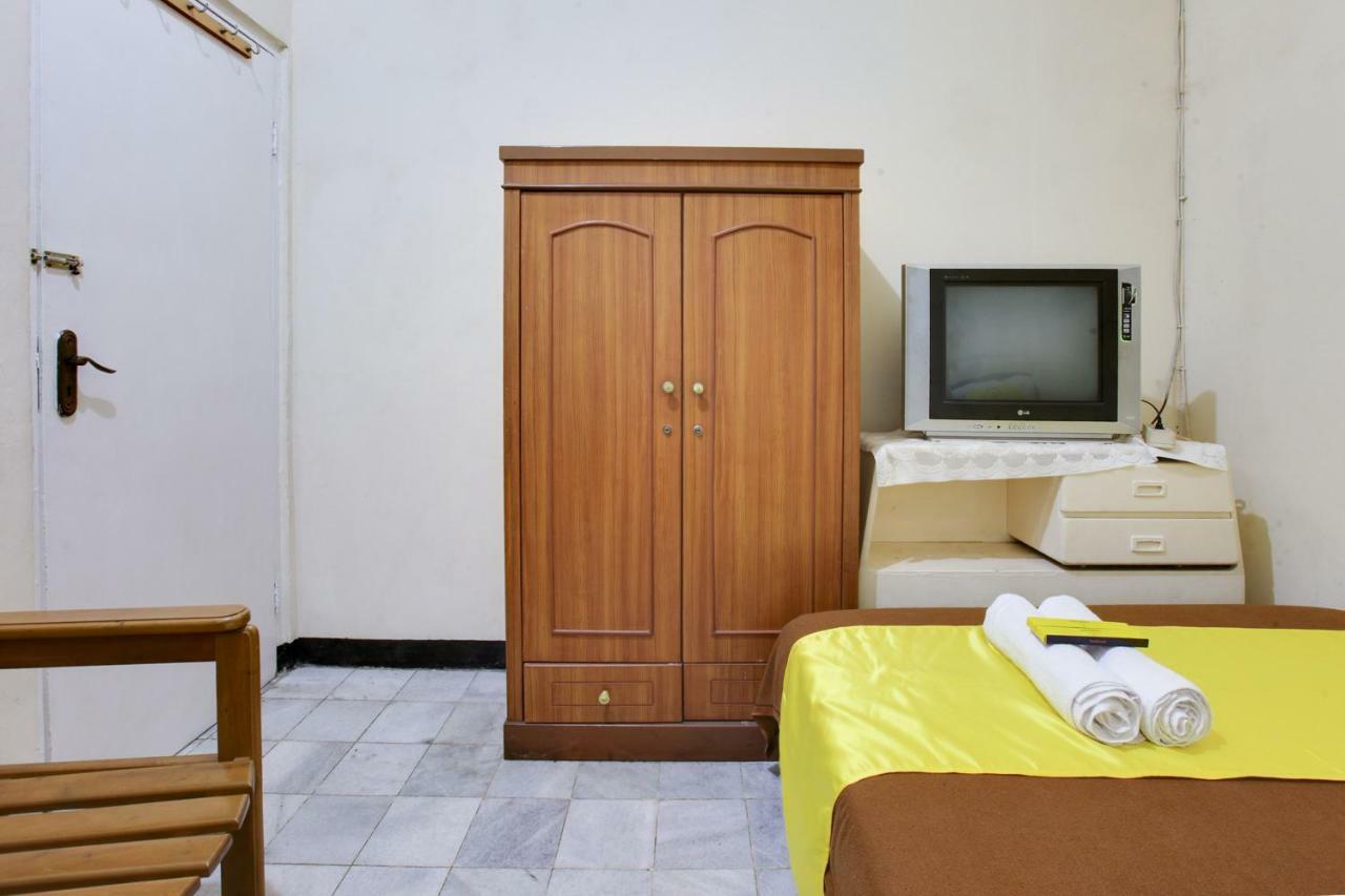 Lite Rooms Bogor Guest House Екстер'єр фото